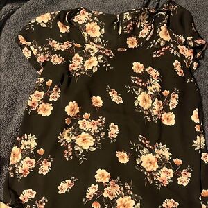 Torrid Black Floral Top-FINAL PRICE